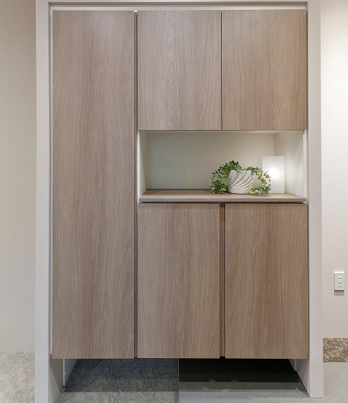 幅約1.5mの大容量の下足入