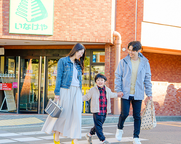 いなげや新狭山駅前店（徒歩5分 / 約340m）