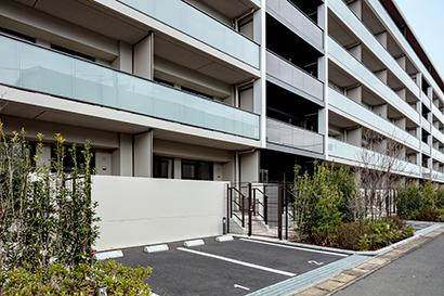 専用駐車場付1階住戸