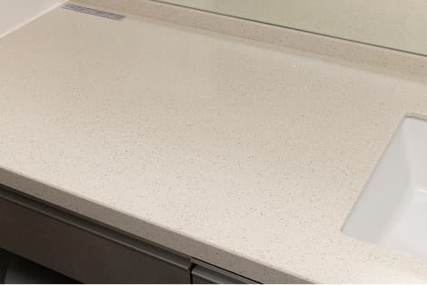 「クオーツストーン」の洗面カウンター