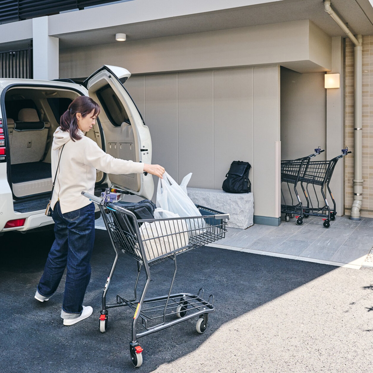 荷物が多い日も、カートで車から部屋までの移動を快適に 詳細画像①